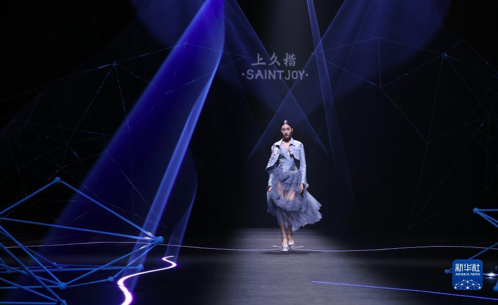 多宝游戏平台